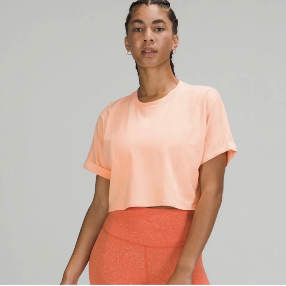 Lululemon LA boxy cropped tee